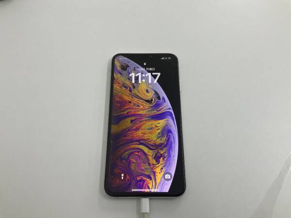 修理実績：XSMaxの画面交換