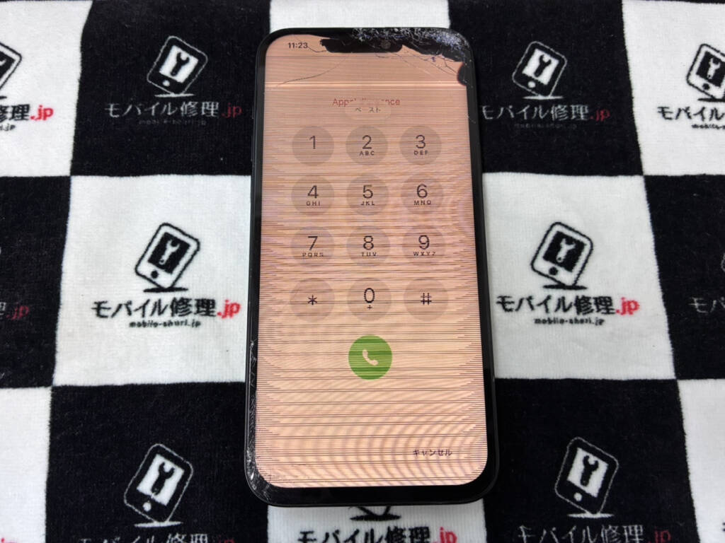 液晶が壊れているiPhone15Plus
