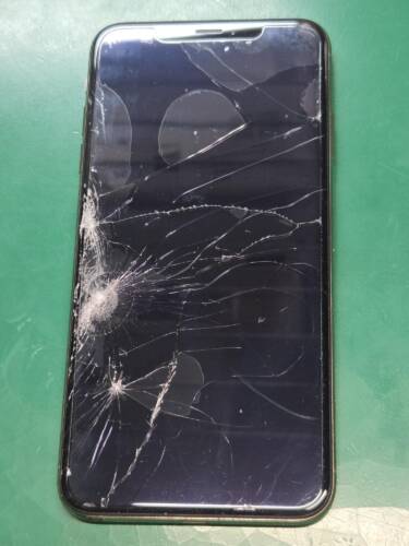iPhone XsMax 画面修理